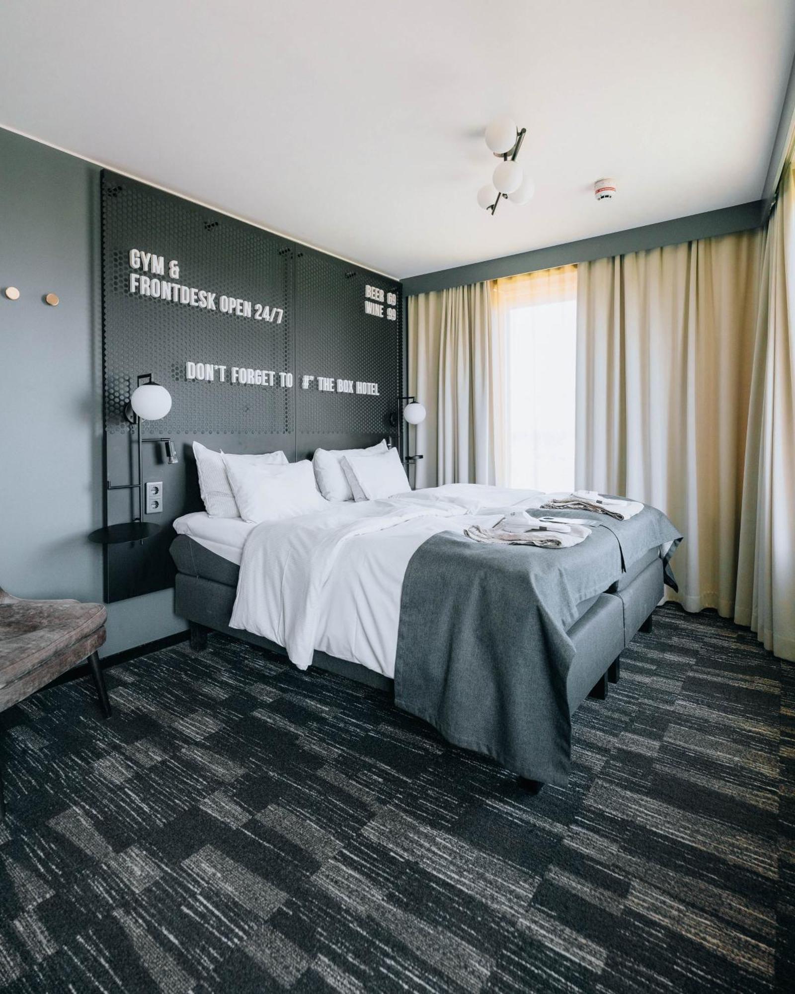 Superior Double Room,712346494:JPEG
